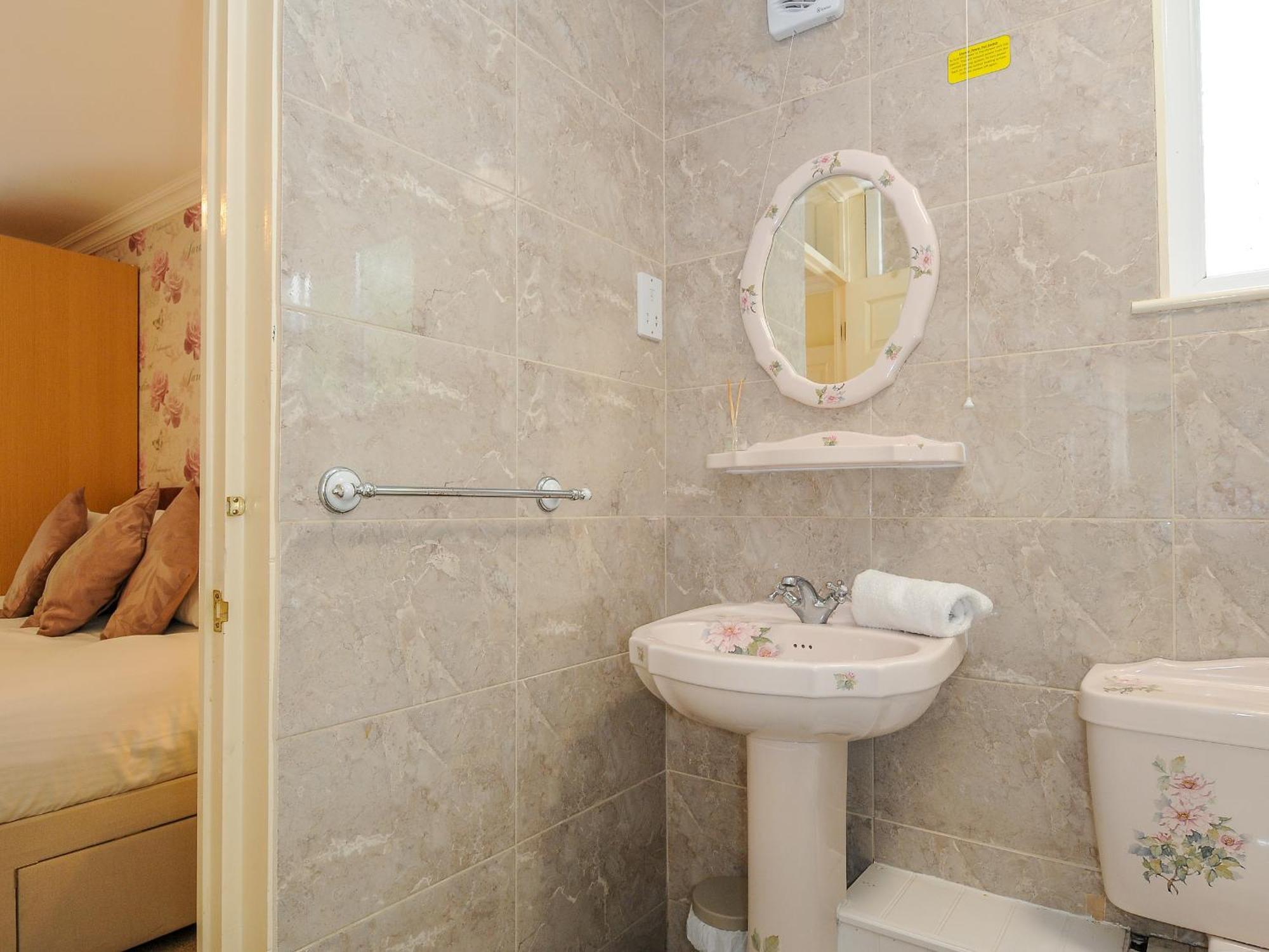 Dart Lodge Callington Екстериор снимка