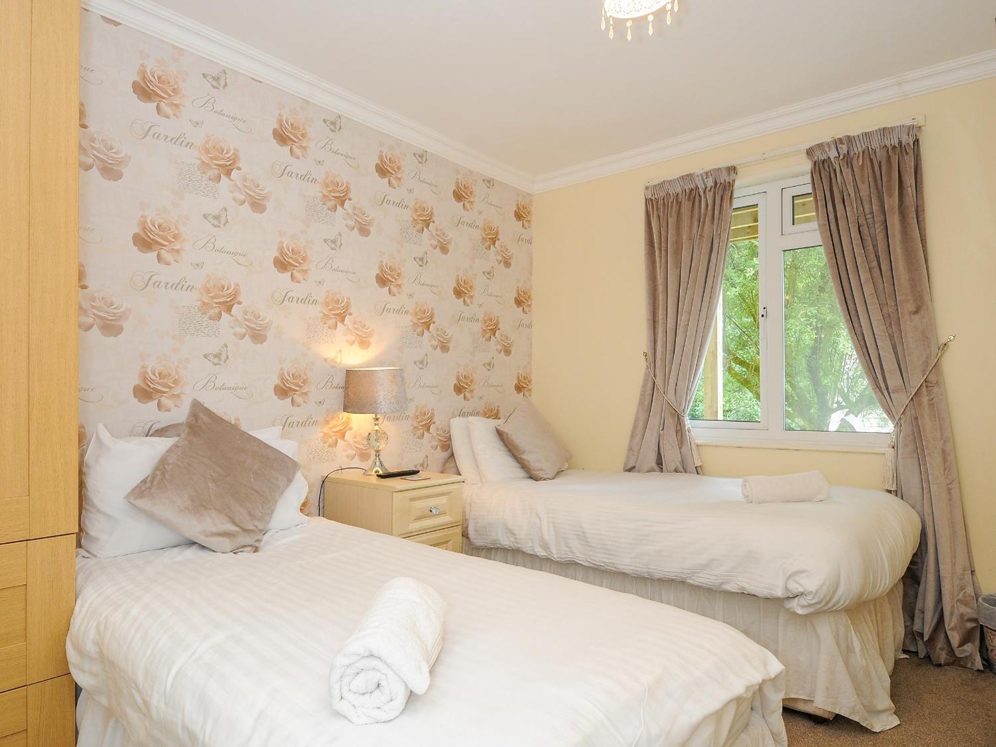 Dart Lodge Callington Екстериор снимка